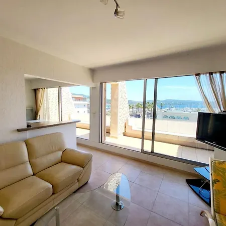 Superbe T3 Vue En Centre A 5 Minutes A Pied De La Apartment